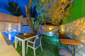 Villa Montana jakuzili balayı tatil villası